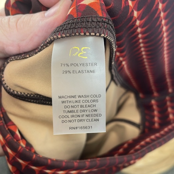 ⭐️NWT (128$) Johnny Was Calme endurance high waist leggings with pockets SZ L. - Picture 7 of 8